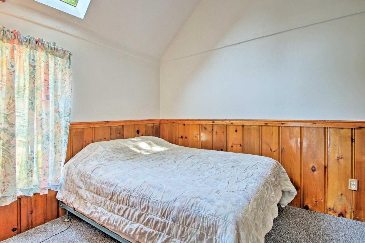 Lakefront Rumney Retreat With Shared Dock And Beach! Eksteriør bilde